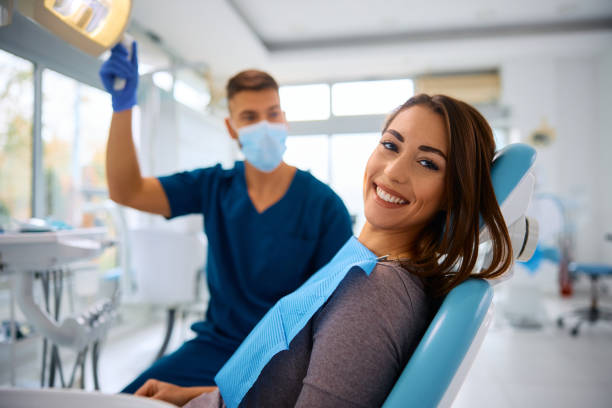 Best Emergency Dental Care  in Desert Edge, CA